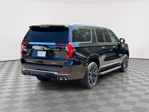 Used 2026 GMC Yukon XL Denali w/ Advanced Technology Package AWD/4WD image 7