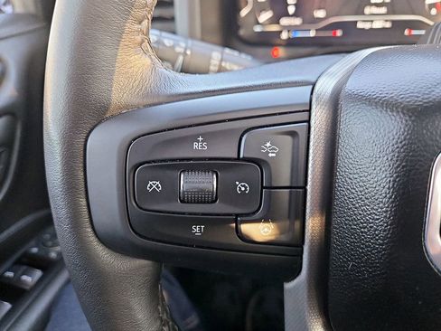 Used 2024 GMC Yukon Denali w/ Advanced Technology Package image 17