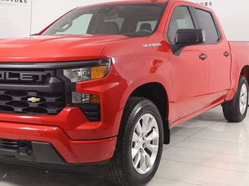 Used 2023 Chevrolet Silverado 1500 Custom image 44