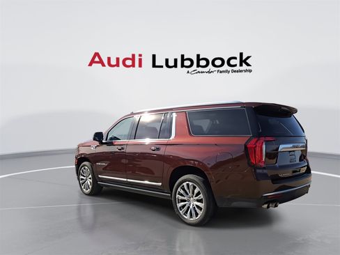 Used 2022 GMC Yukon XL Denali image 7