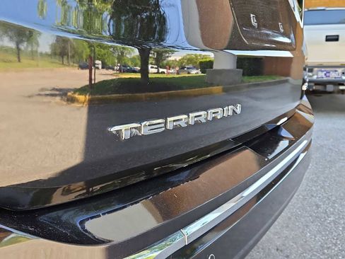 Certified 2024 GMC Terrain Denali w/ Black Diamond Edition AWD/4WD image 13