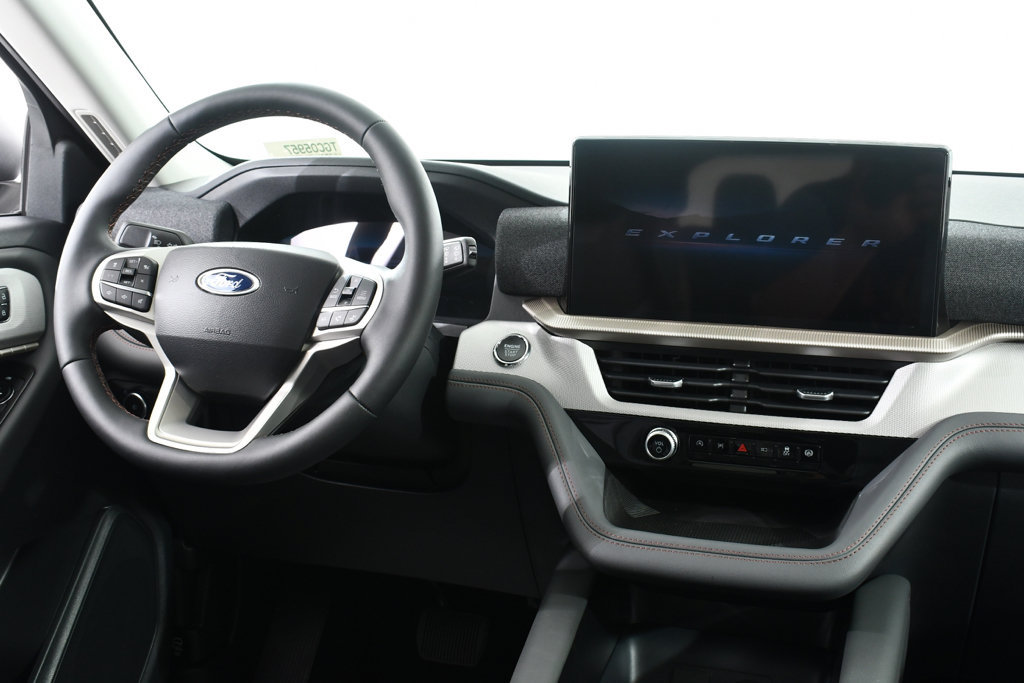 New 2026 Ford Explorer Active w/ Active Comfort Package AWD/4WD image 8
