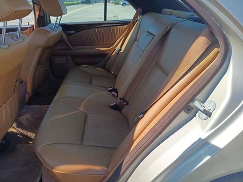 Used 1998 Mercedes-Benz E 320 Sedan image 12