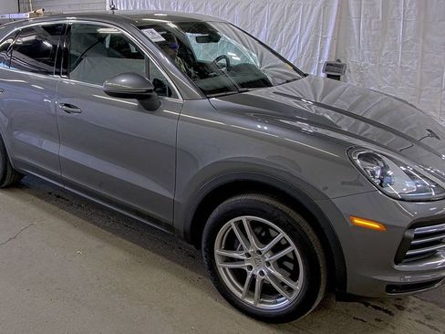 Used 2020 Porsche Cayenne image 3