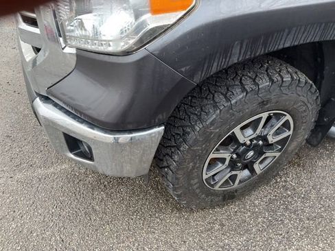 Used 2016 Toyota Tundra SR5 w/ TRD Off Road Package image 6