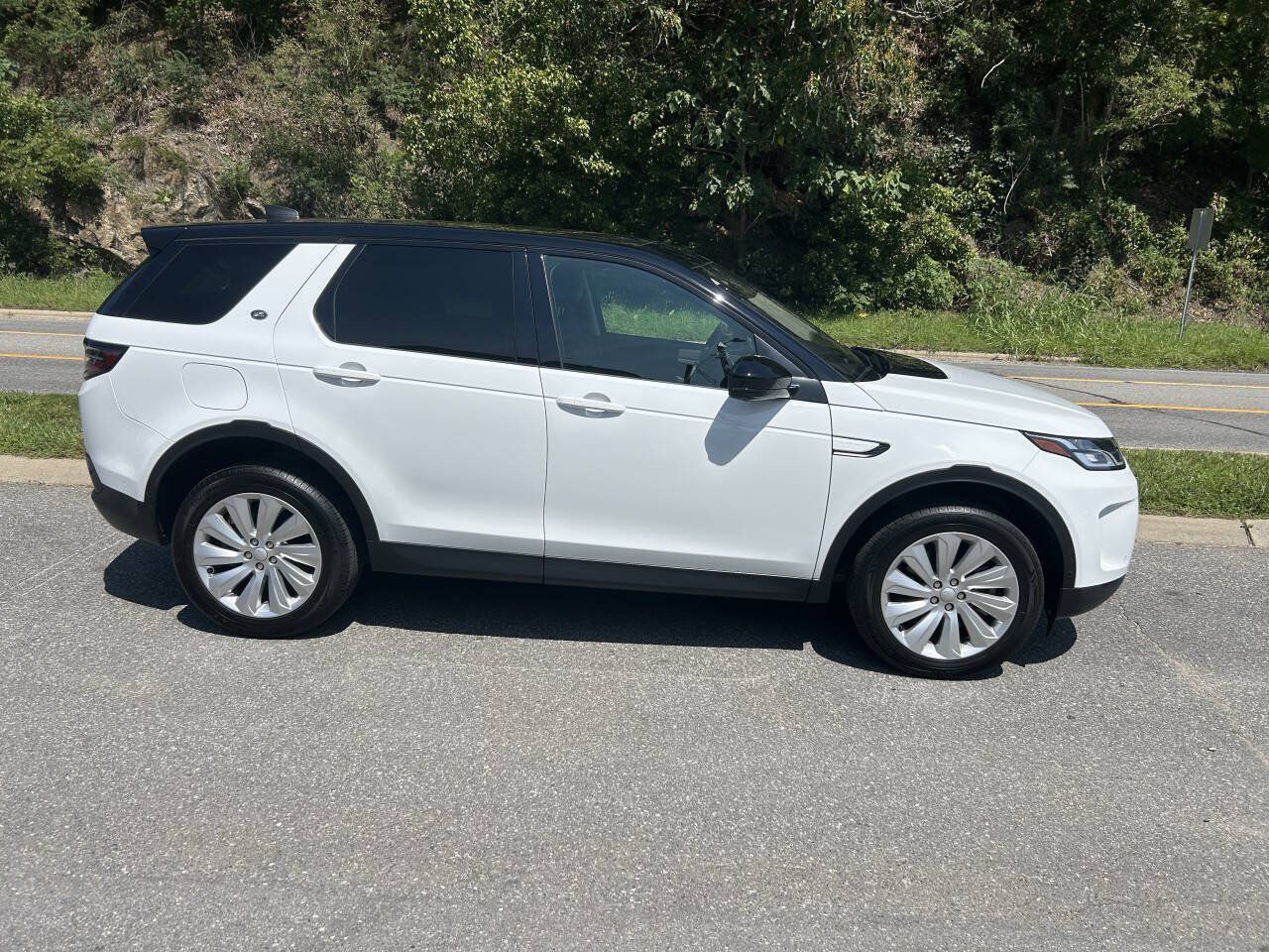Used 2021 Land Rover Discovery Sport S AWD/4WD image 7