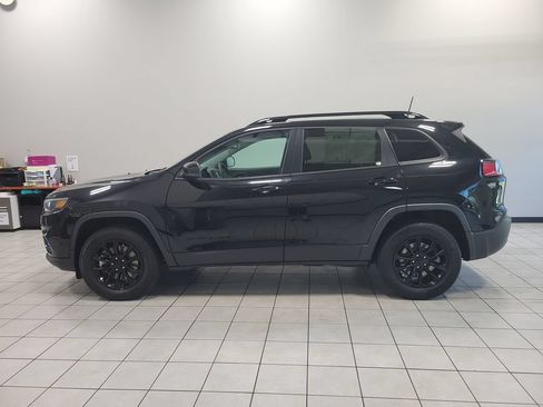 Certified 2023 Jeep Cherokee Altitude Lux AWD/4WD image 9