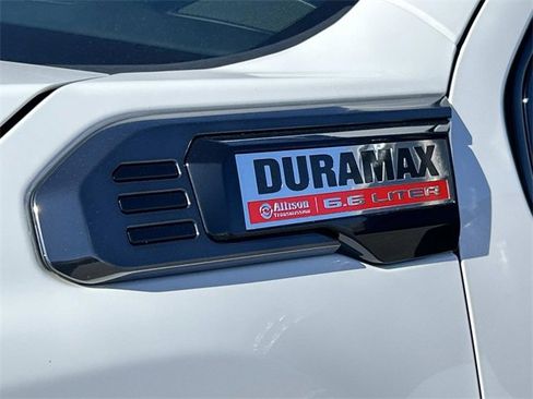 Used 2024 GMC Sierra 2500 AT4 w/ AT4 Premium Plus Package image 10