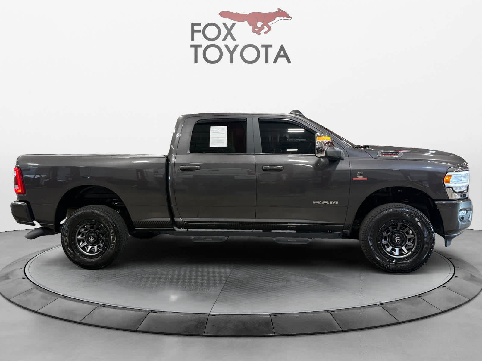 Used 2024 RAM 2500 Laramie AWD/4WD image 7
