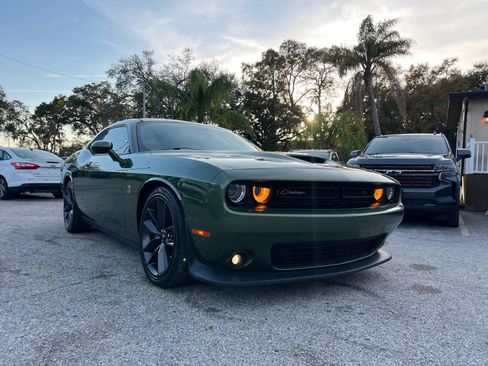 Used 2019 Dodge Challenger R/T Scat Pack image 2
