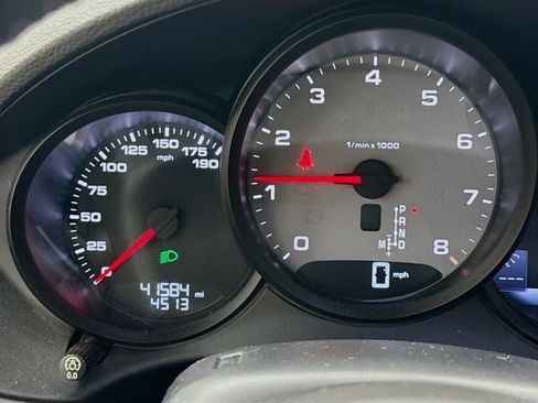 Used 2018 Porsche 718 Cayman S image 14