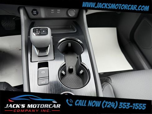 Used 2025 Nissan Rogue SV w/ SV Premium Package image 32