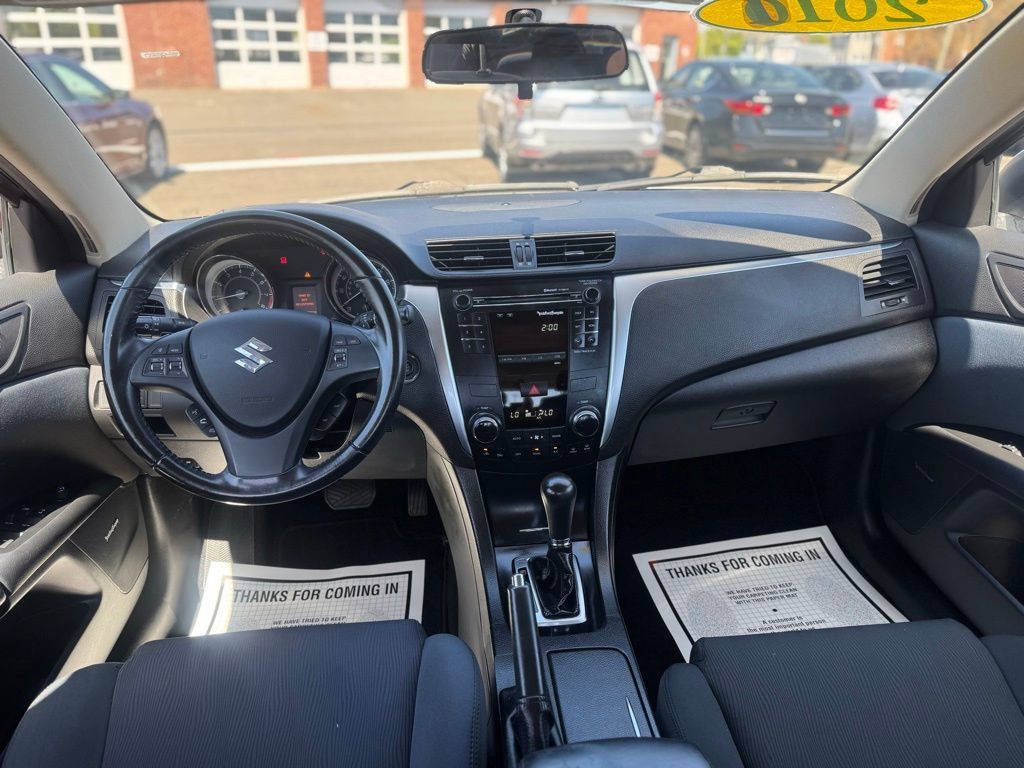 Used 2010 Suzuki Kizashi GTS FWD image 27