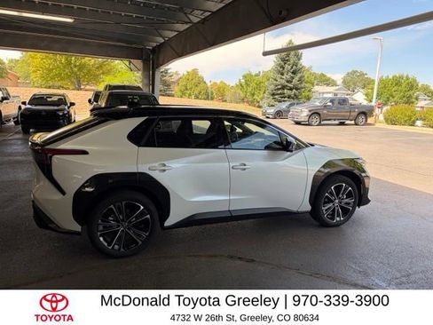 Used 2024 Toyota bZ4X AWD w/ Weather Package image 4