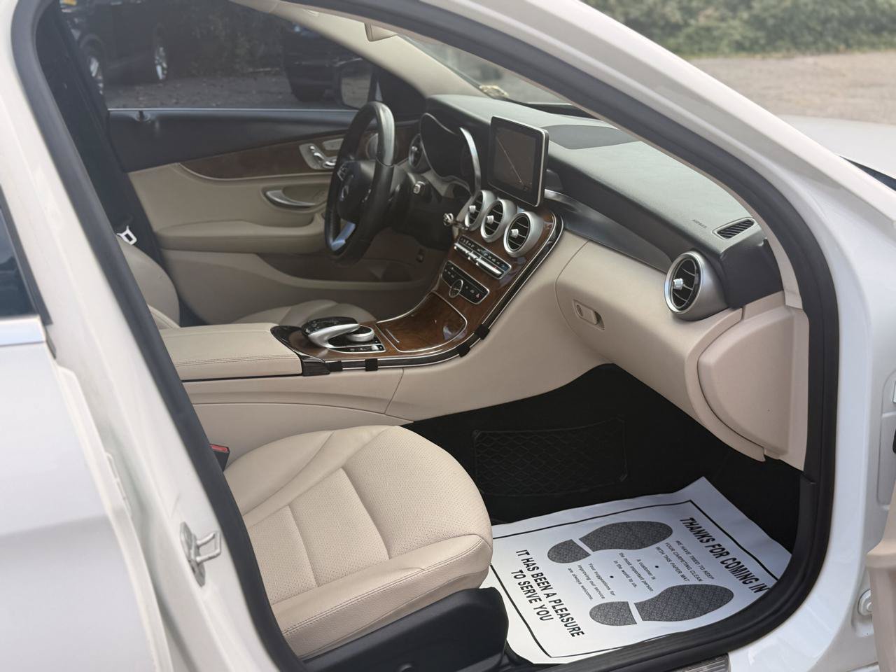 Used 2015 Mercedes-Benz C 300 4MATIC Sedan image 26