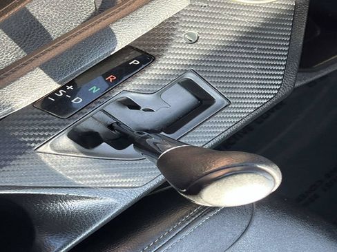 Used 2015 Toyota RAV4 LE FWD image 38