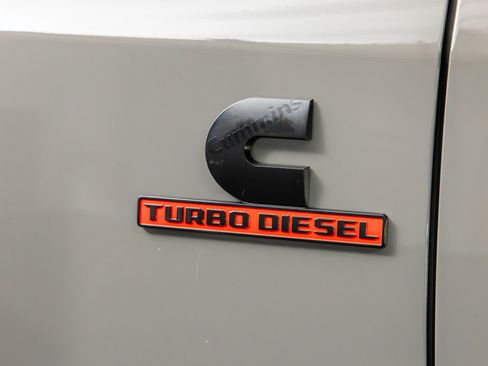 Used 2025 RAM 2500 Laramie w/ Night Edition AWD/4WD image 13