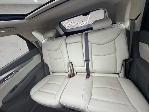 Used 2017 Cadillac XT5 Luxury w/ Driver Awareness Package image 22