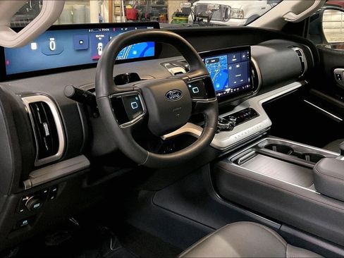 Certified 2025 Ford Expedition Max Active AWD/4WD image 13