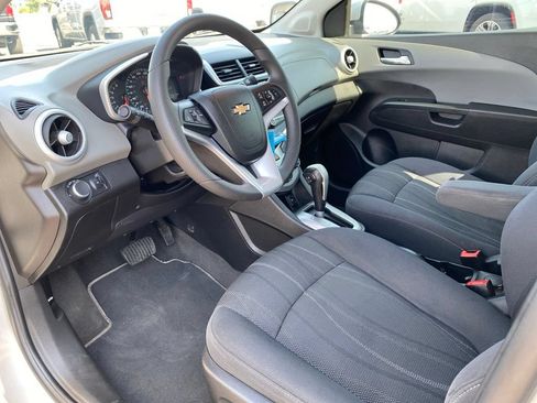 Used 2017 Chevrolet Sonic LT FWD image 17