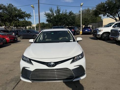 Used 2024 Toyota Camry LE FWD image 2