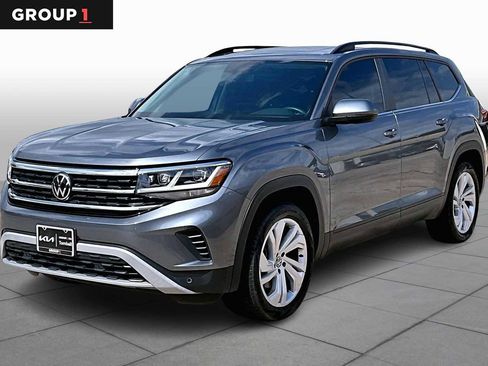 Used 2023 Volkswagen Atlas SE w/ Panoramic Sunroof Package image 1