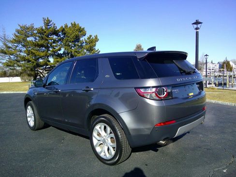 Used 2018 Land Rover Discovery Sport HSE image 9