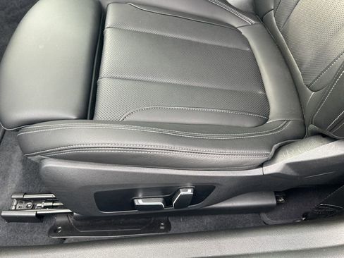 Used 2024 BMW 230i Coupe image 21