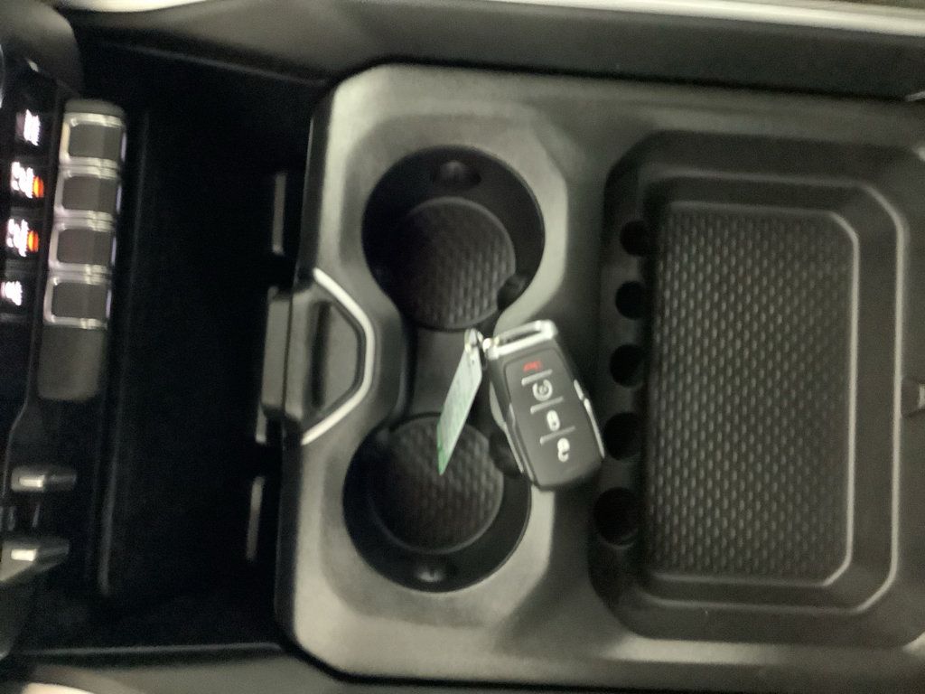New 2026 RAM 1500 Big Horn w/ Night Edition AWD/4WD image 18