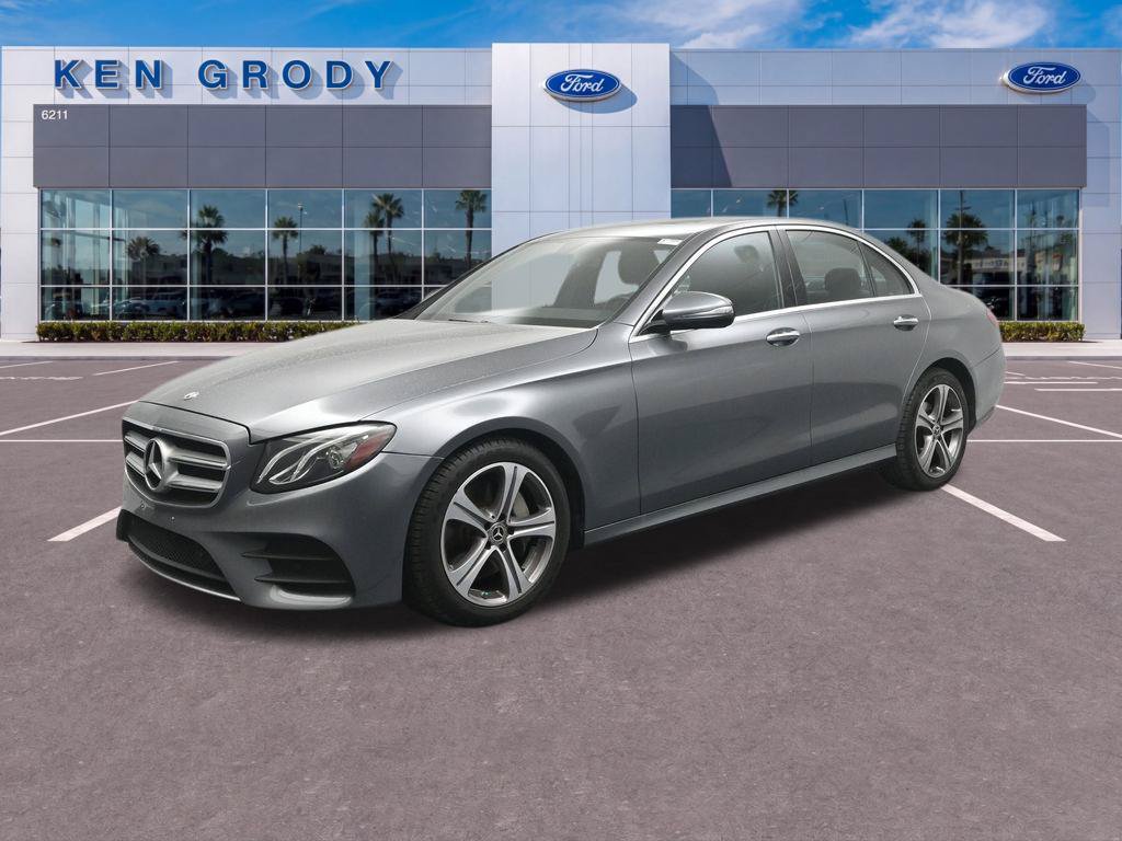Used 2020 Mercedes-Benz E 350 Sedan image 2