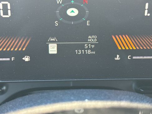 Certified 2025 Kia Carnival image 17