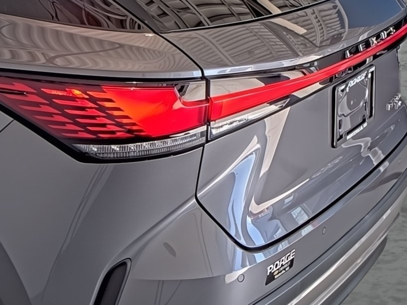Used 2023 Lexus RX 350 Premium w/ Accessory Package AWD/4WD image 10