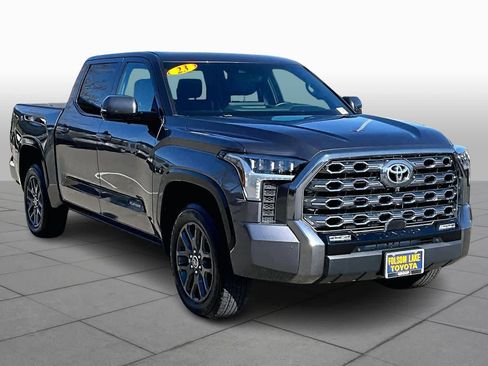 Used 2023 Toyota Tundra Platinum image 3