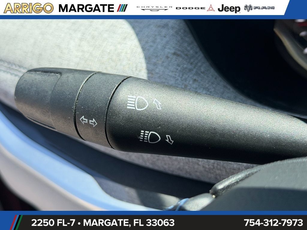 Used 2022 Jeep Compass Latitude w/ Convenience Group FWD image 31