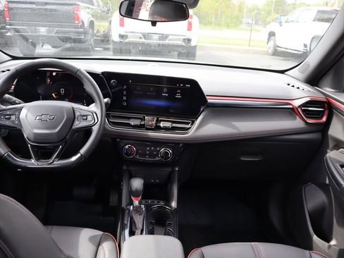 Used 2024 Chevrolet TrailBlazer RS AWD/4WD image 18