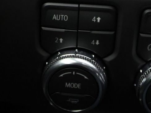 Used 2026 GMC Sierra 2500 AT4X image 21