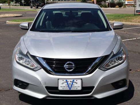 Used 2018 Nissan Altima 2.5 SL FWD image 12
