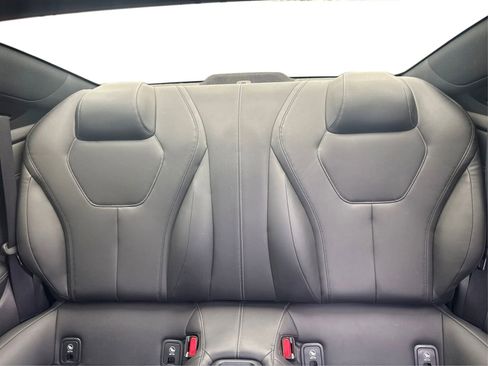 Used 2017 INFINITI Q60 2.0t w/ Moonroof Package RWD image 15
