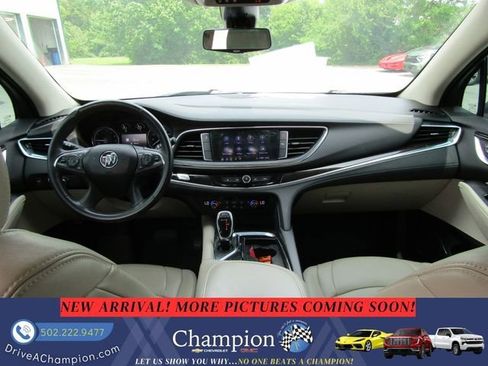 Used 2020 Buick Enclave Essence w/ Sound and Sites Package FWD image 9