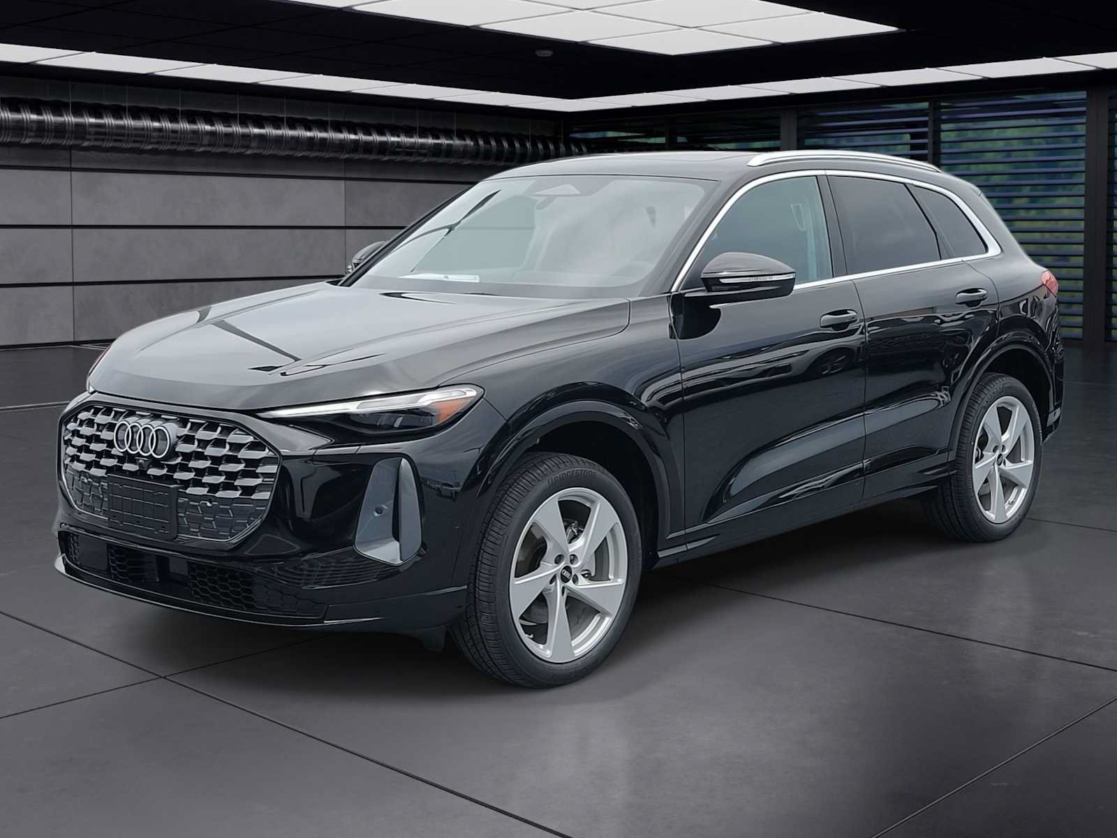 New 2026 Audi Q5 Premium Plus AWD/4WD image 1