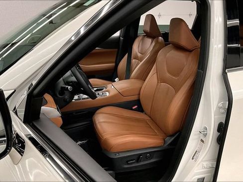 Used 2024 INFINITI QX60 Sensory AWD/4WD image 24