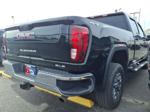Used 2022 GMC Sierra 2500 SLE w/ SLE Convenience Package image 10