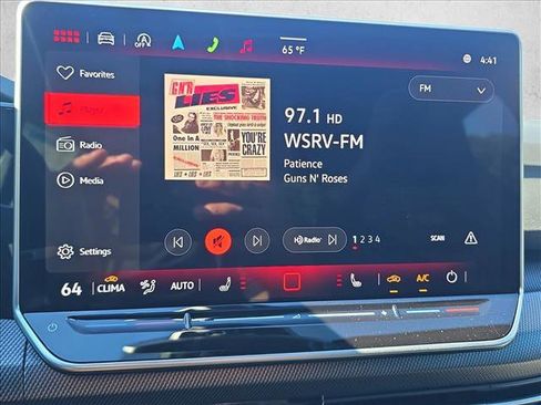 New 2025 Volkswagen Golf SE image 15