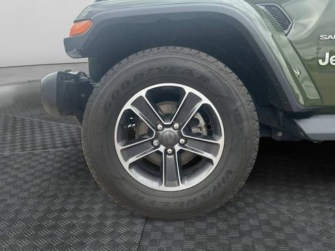 Used 2023 Jeep Wrangler Unlimited Sahara w/ Cold Weather Group AWD/4WD image 14