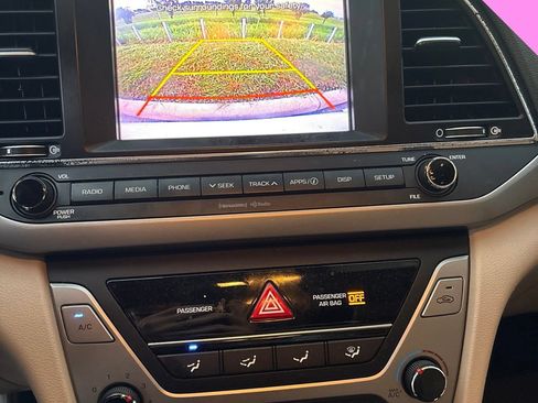 Used 2017 Hyundai Elantra SE FWD image 15