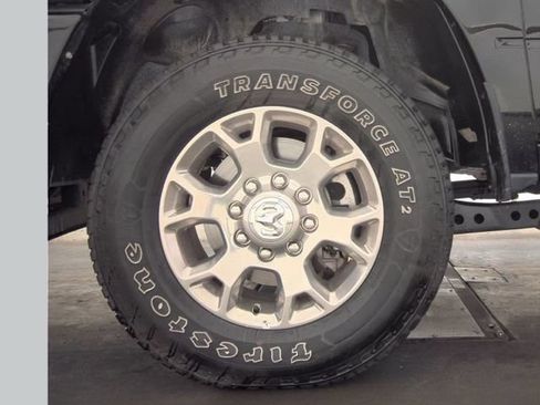 Used 2024 RAM 2500 Laramie w/ Safety Group AWD/4WD image 18