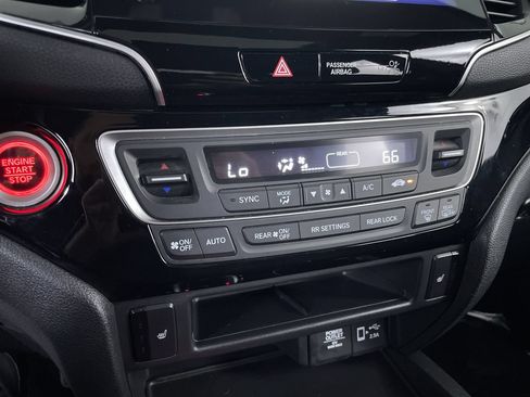Used 2020 Honda Passport Touring image 17