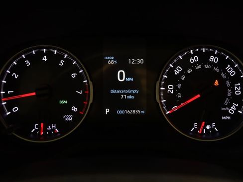 Used 2019 Toyota RAV4 XLE Premium AWD/4WD image 18