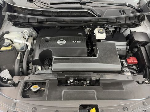 Certified 2024 Nissan Murano SV w/ SV Midnight Edition Package image 11