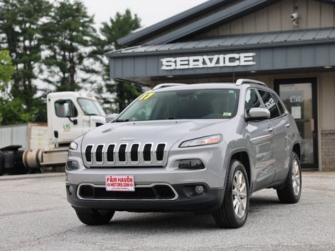Used 2017 Jeep Cherokee Limited AWD/4WD image 1
